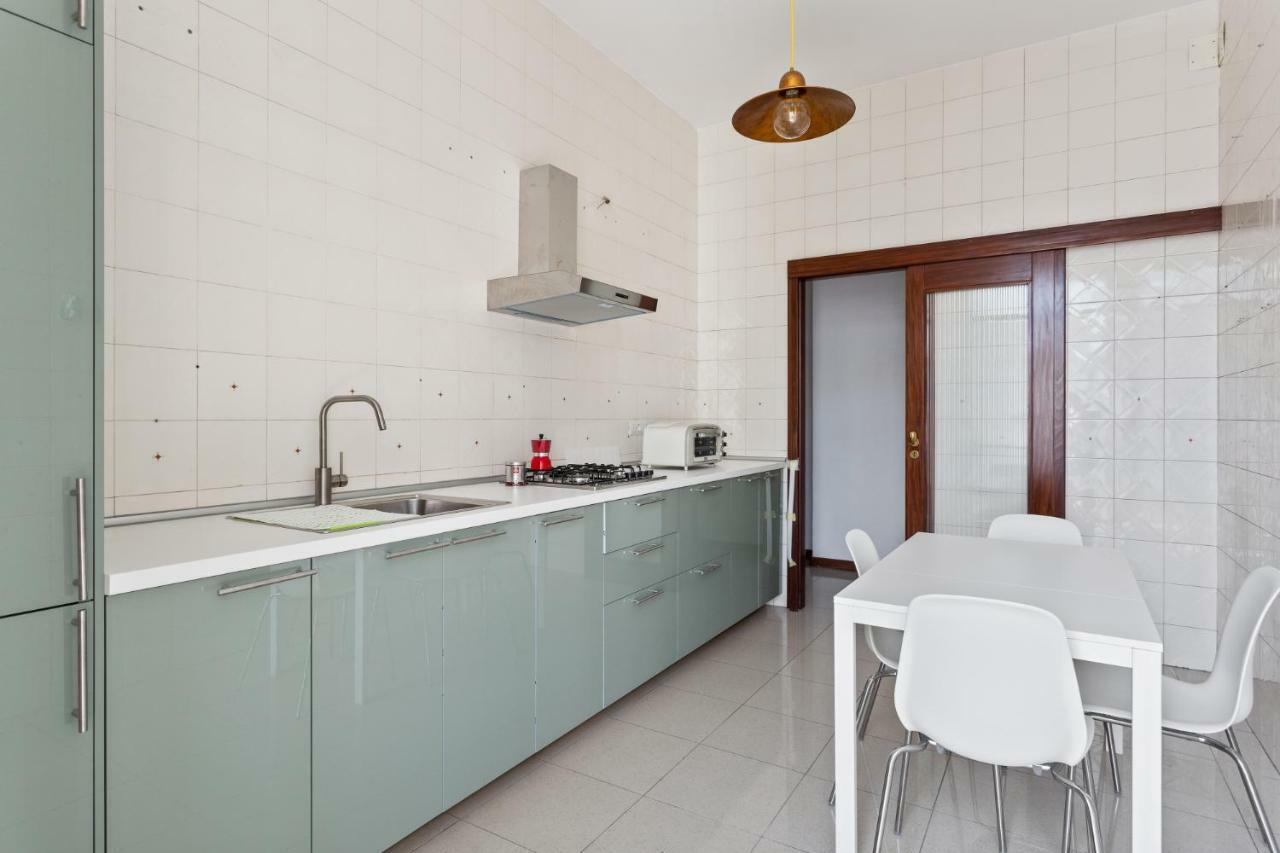 La Smorfia Napoli Apartment Екстериор снимка